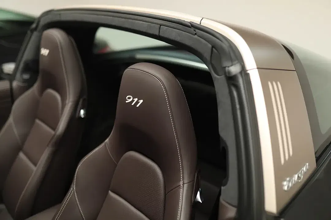 Porsche 991 - Thumbnail 1