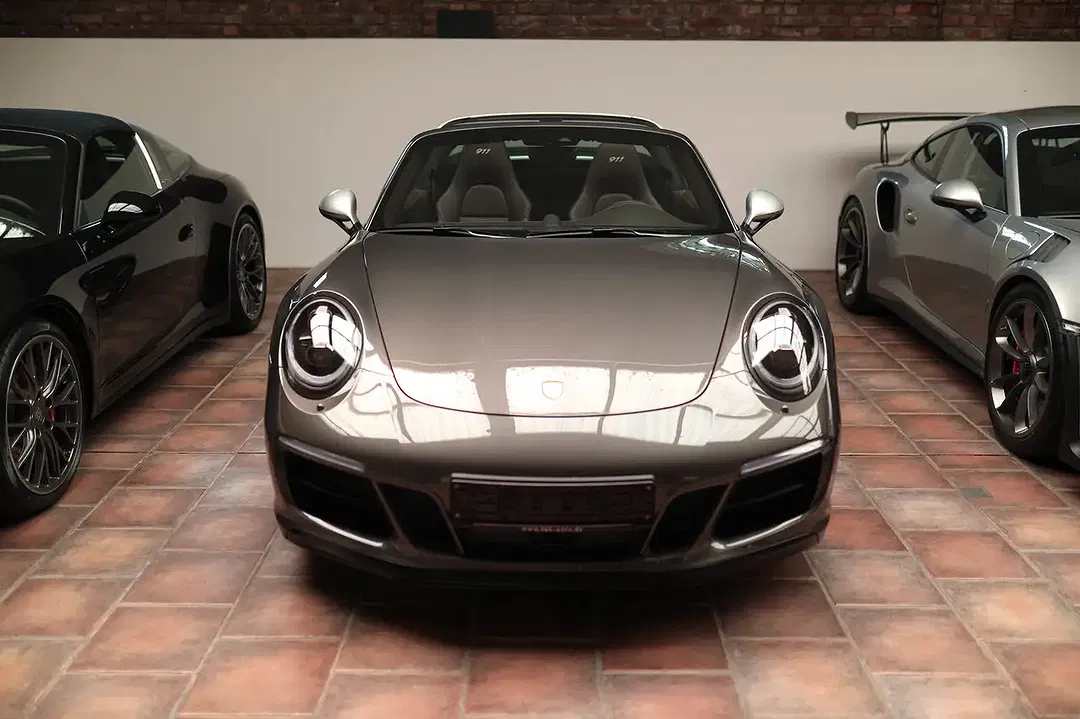 Porsche 991 - Thumbnail 3