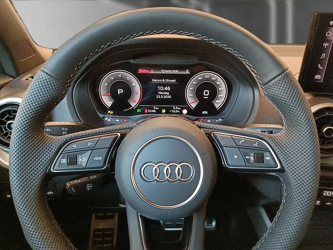 Audi Q2 - Thumbnail 10