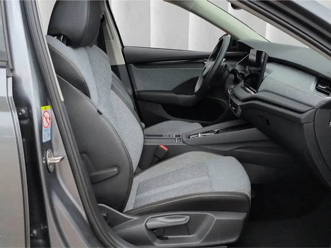 Skoda Octavia - Thumbnail 8