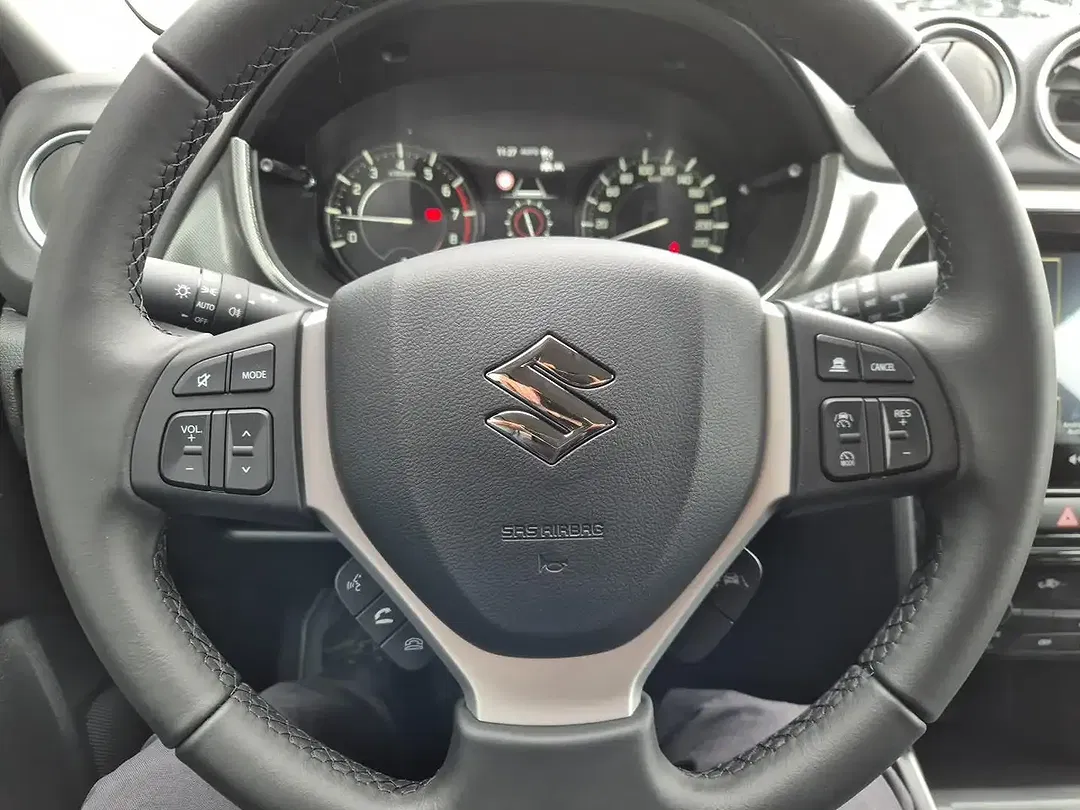 Suzuki Vitara - Thumbnail 15