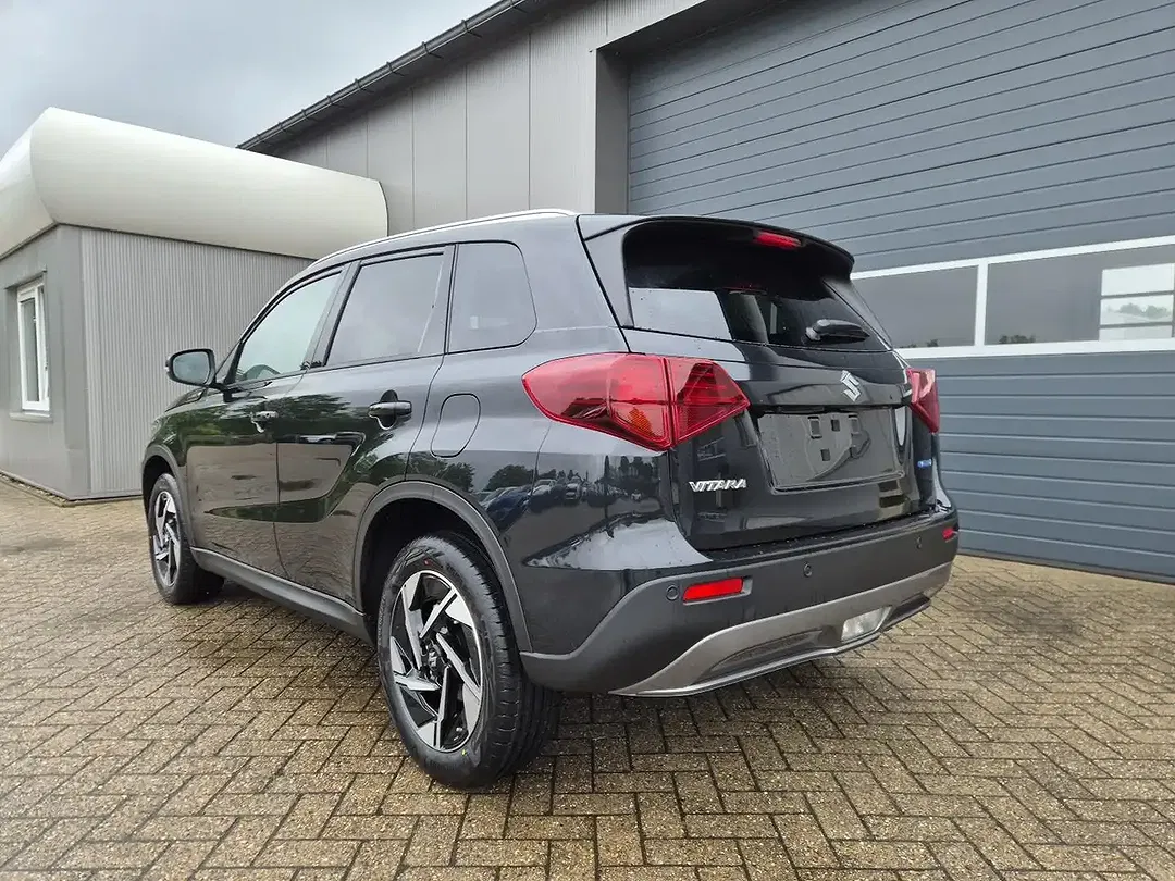 Suzuki Vitara - Thumbnail 3