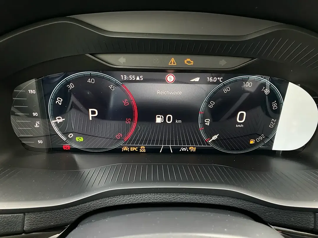 Skoda Karoq - Thumbnail 12