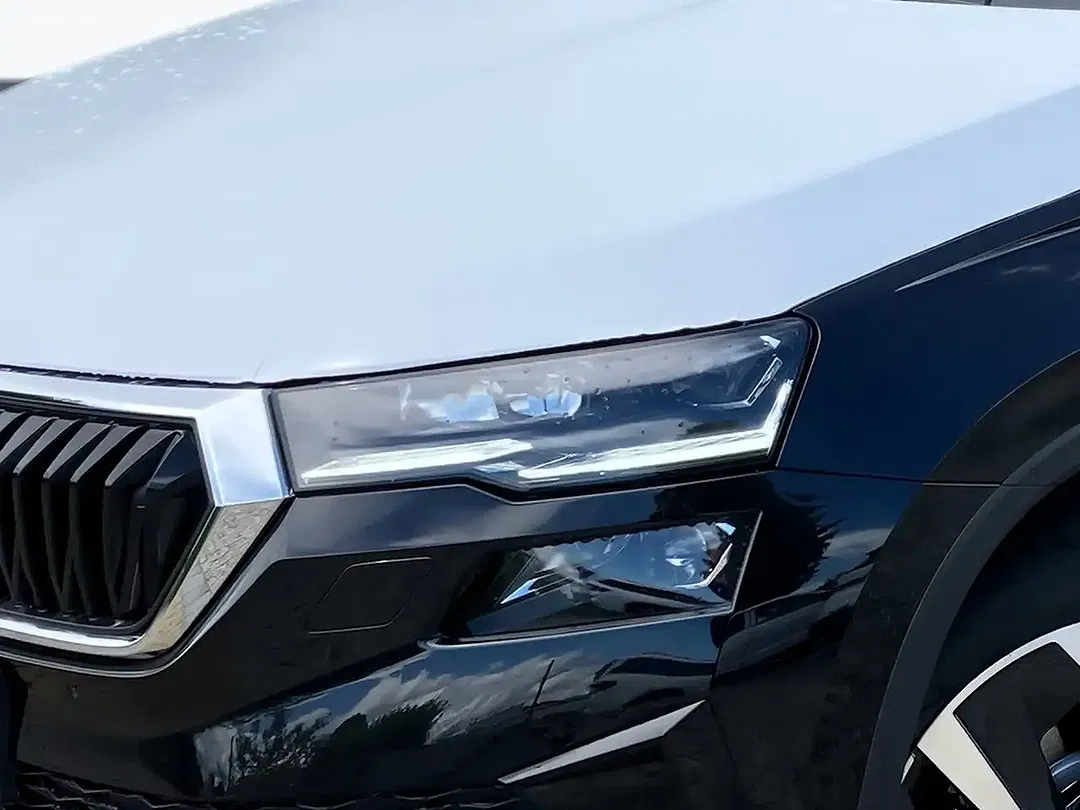 Skoda Karoq - Thumbnail 5