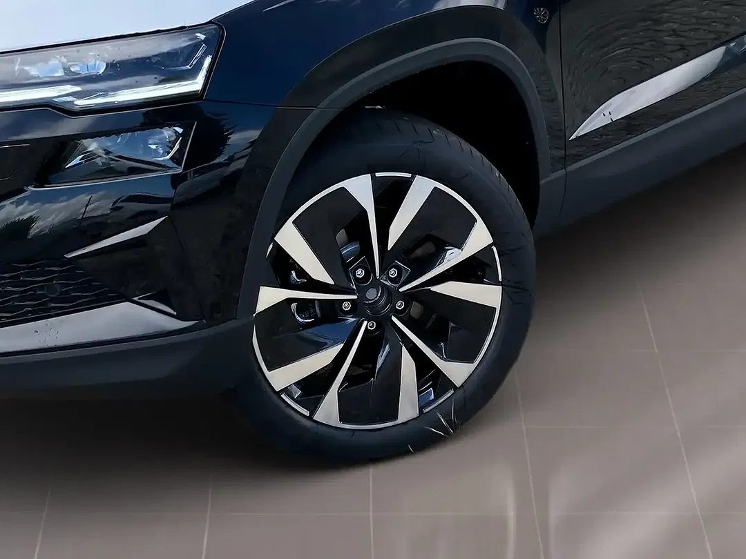 Skoda Karoq - Thumbnail 6