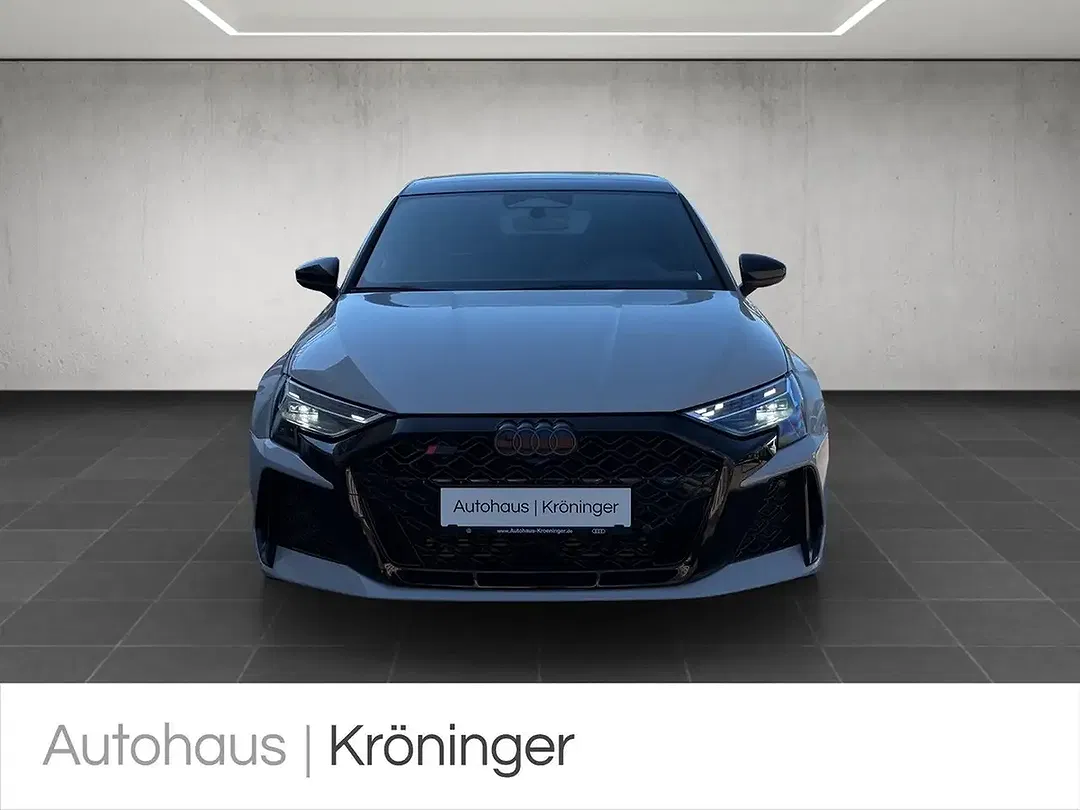 Audi RS3 - Thumbnail 5