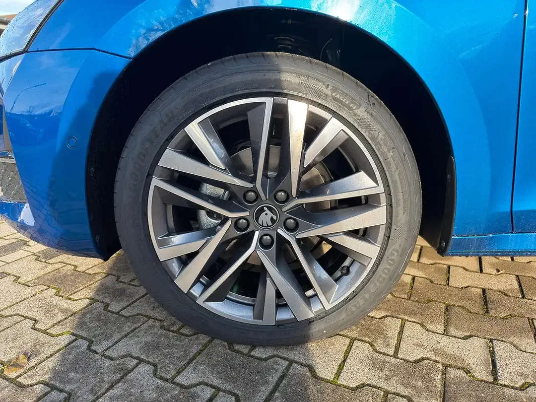Skoda Octavia - Thumbnail 4