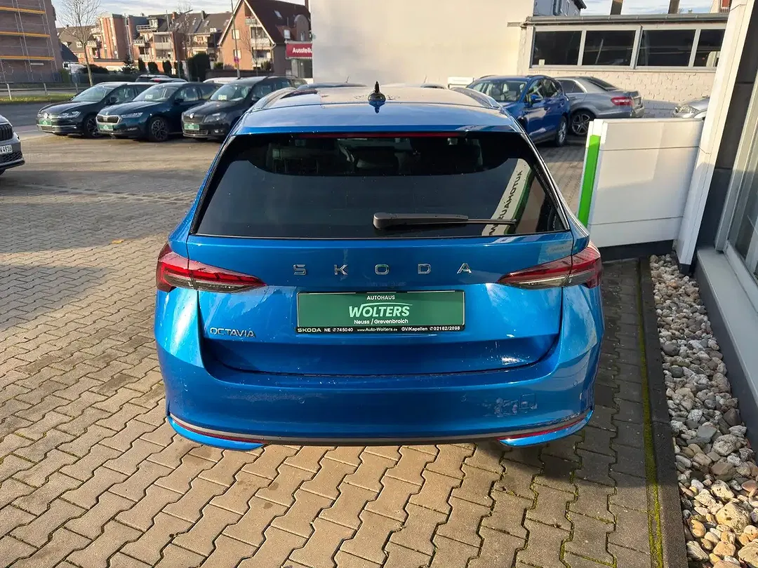 Skoda Octavia - Thumbnail 5
