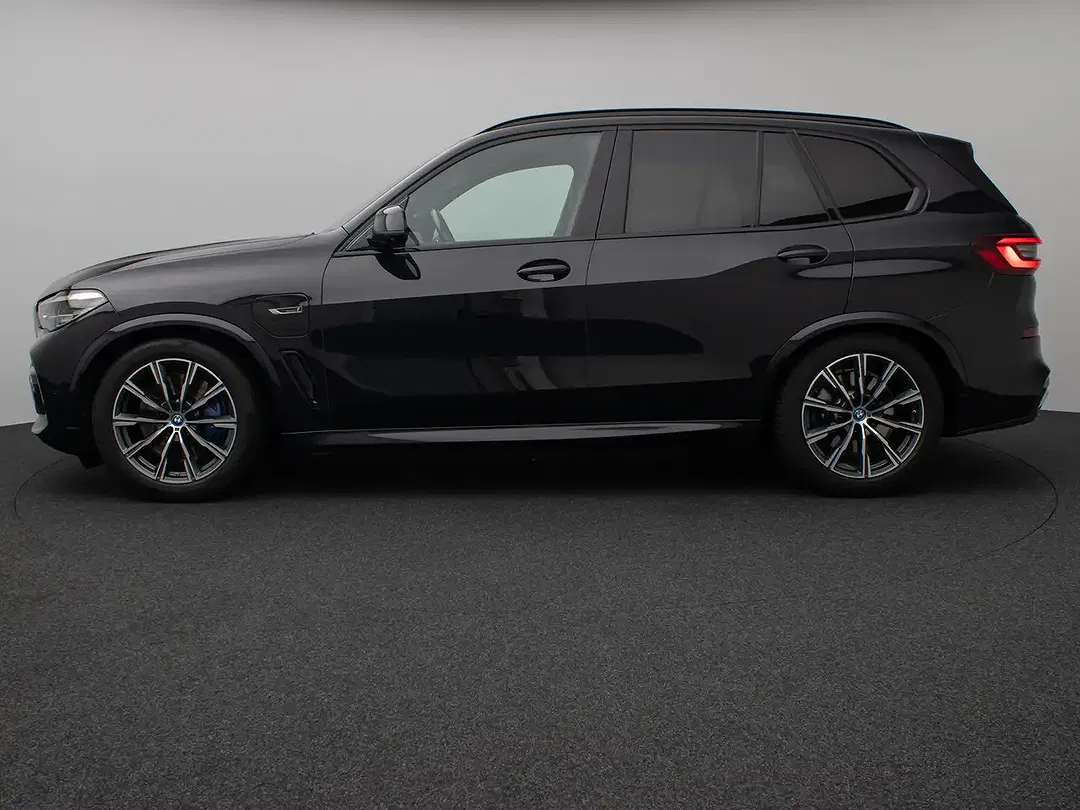 BMW X5 - Thumbnail 10