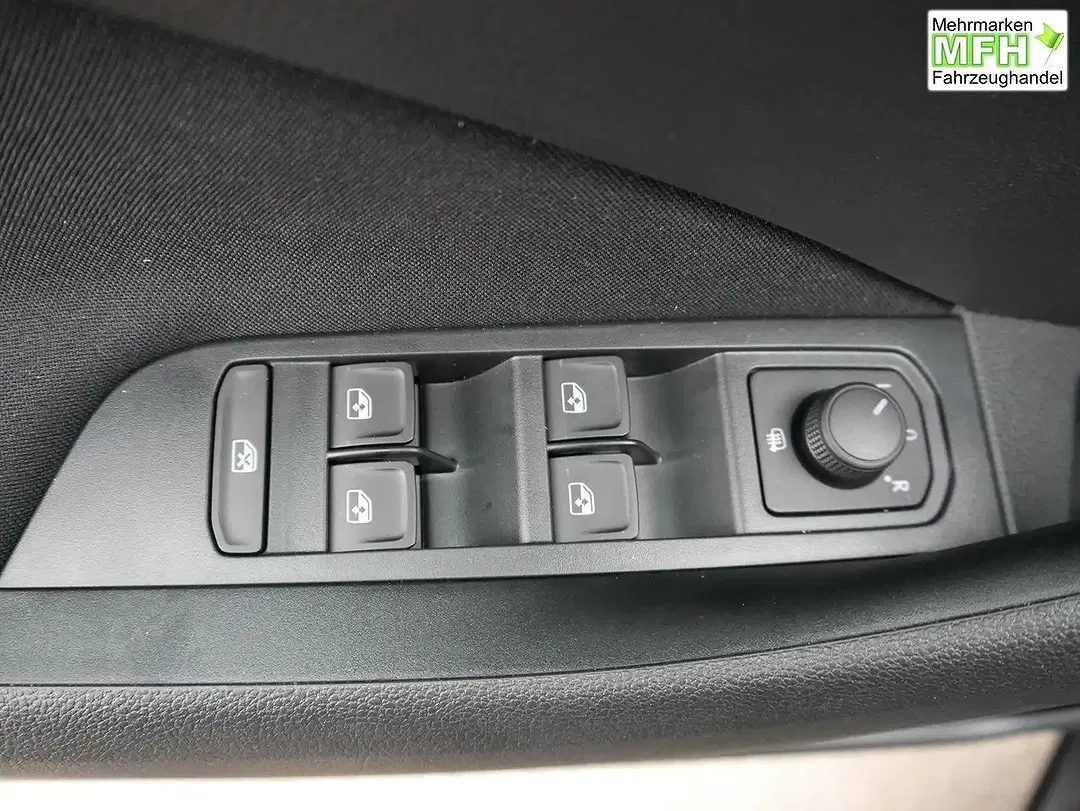 Skoda Scala - Thumbnail 10