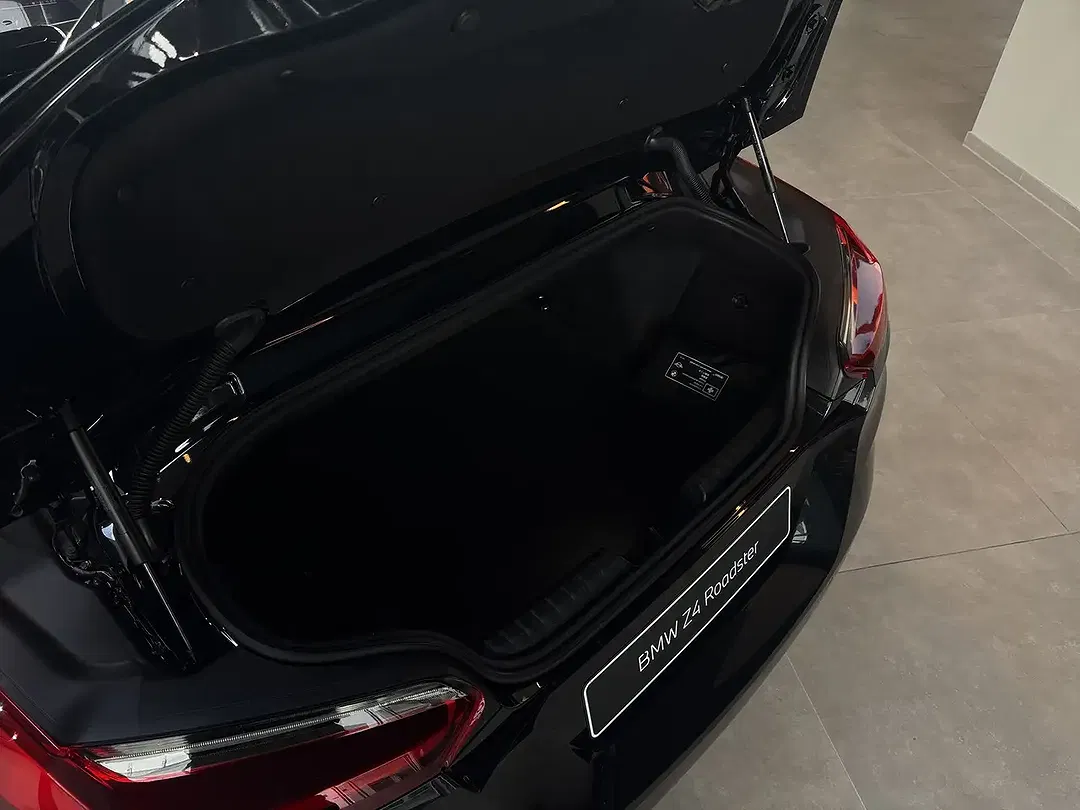 BMW Z4 - Thumbnail 12