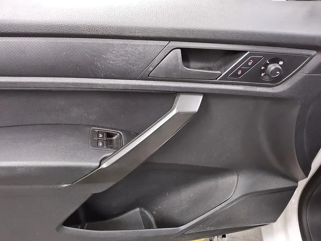 Volkswagen Caddy - Thumbnail 8