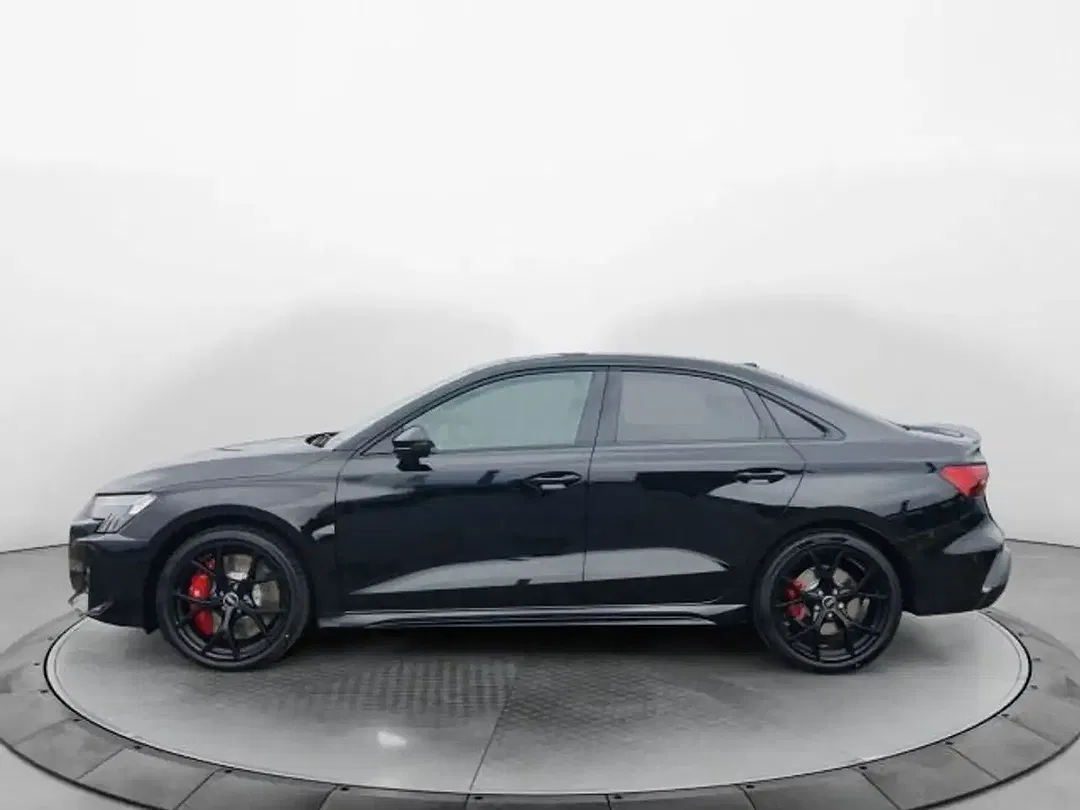 Audi RS3 - Thumbnail 2