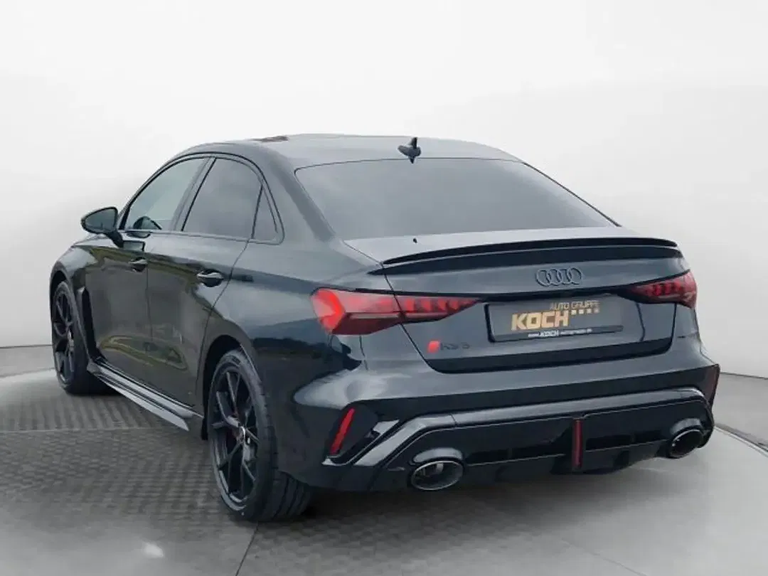 Audi RS3 - Thumbnail 3