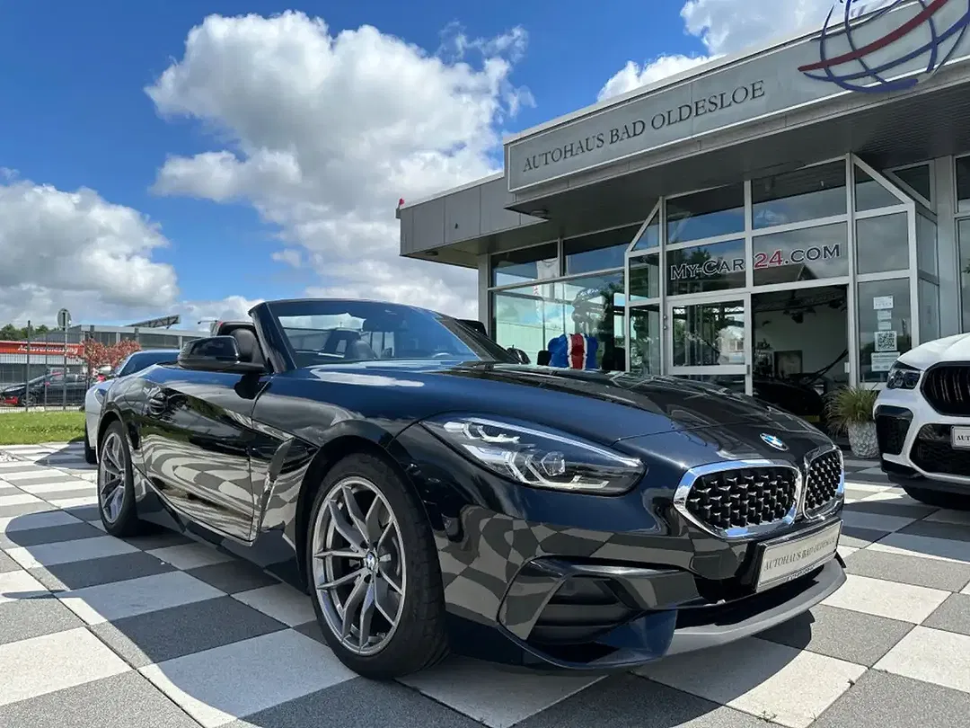 BMW Z4 - Thumbnail 11