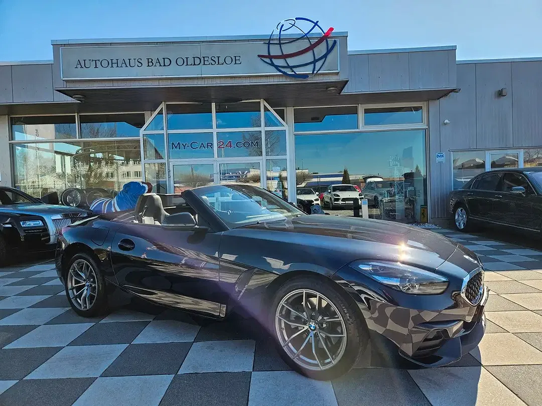 BMW Z4 - Thumbnail 3