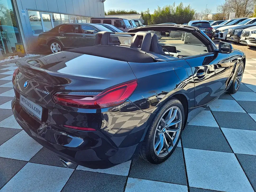 BMW Z4 - Thumbnail 5