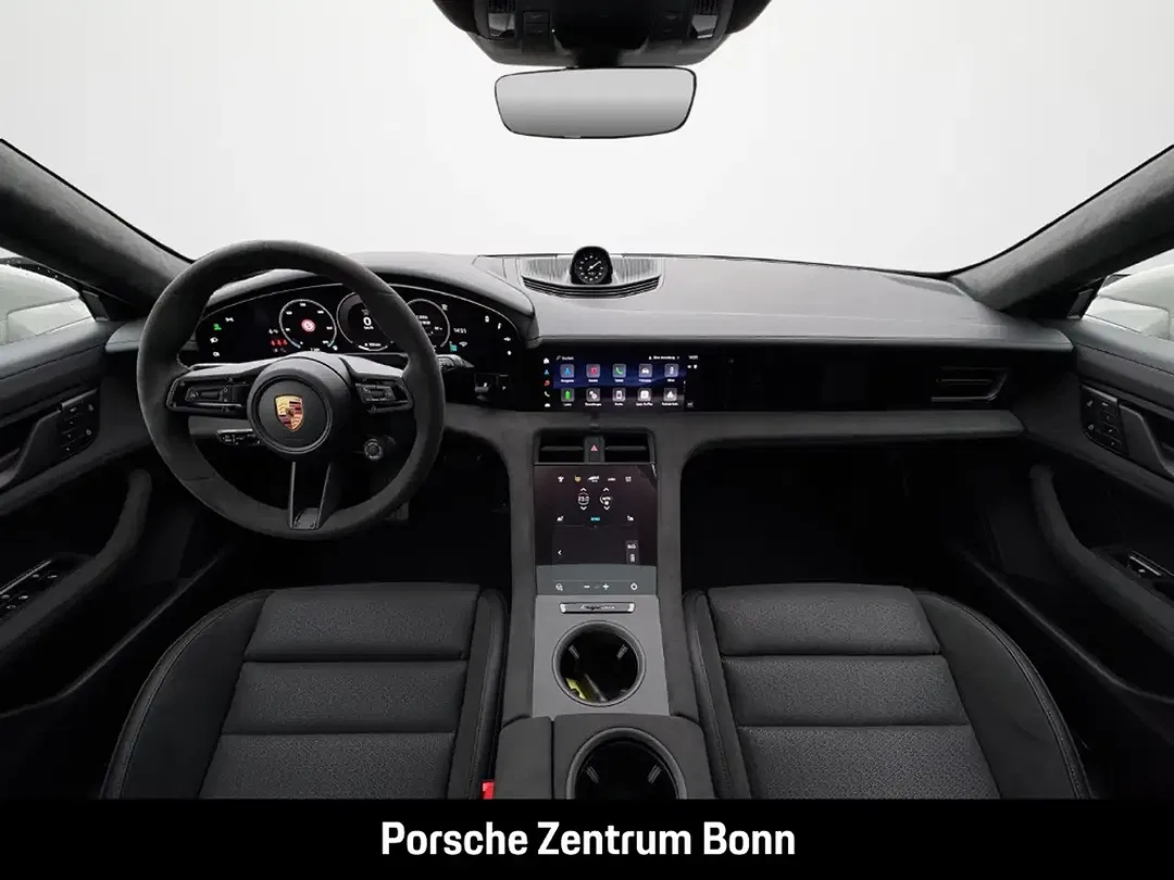 Porsche Taycan - Thumbnail 14