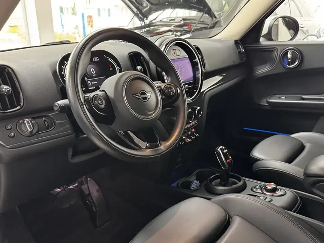 MINI Cooper Countryman - Thumbnail 10
