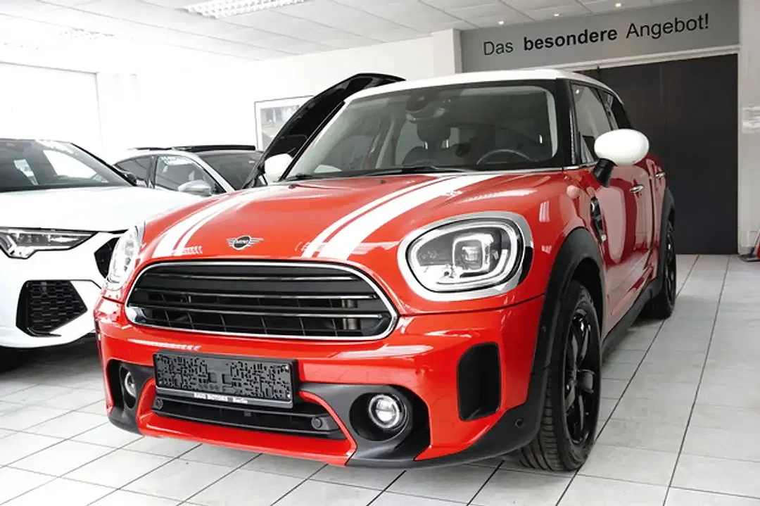 MINI Cooper Countryman - Thumbnail 3