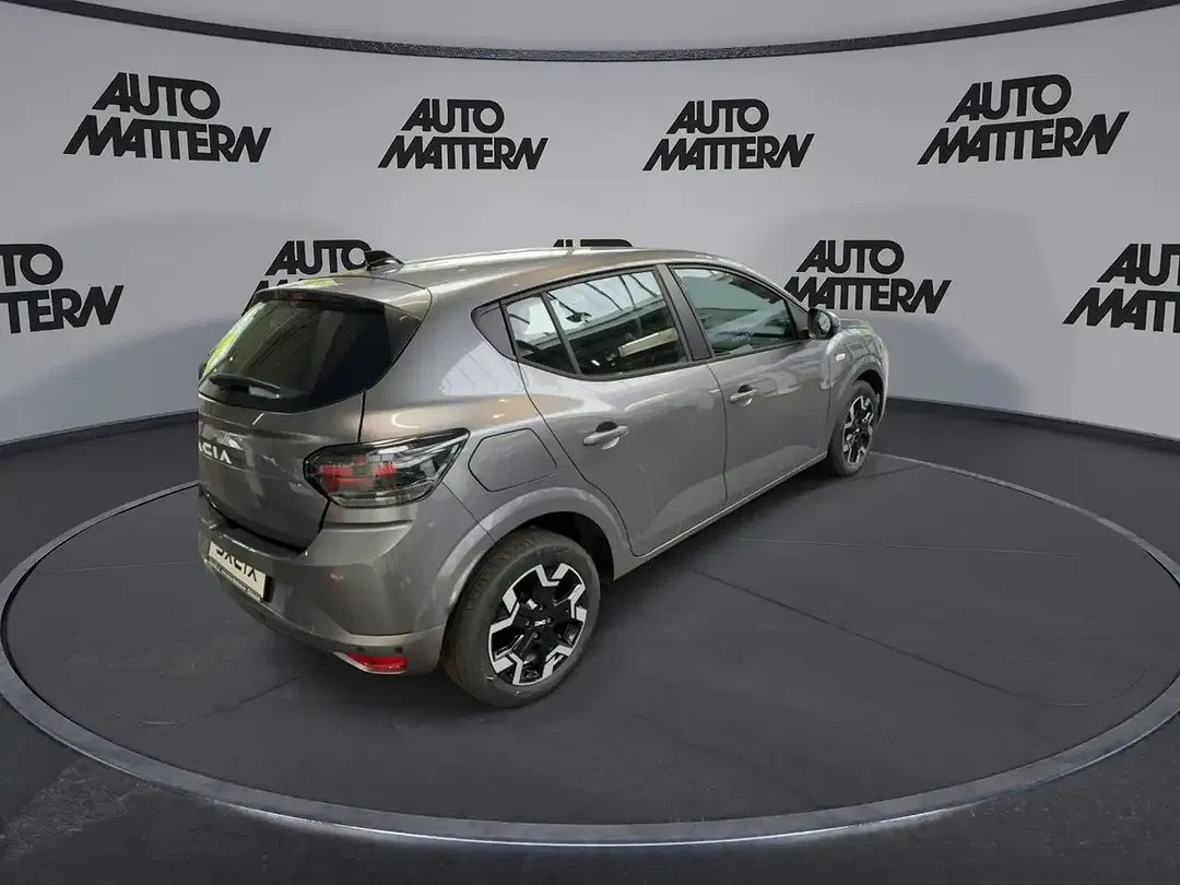 Dacia Sandero - Thumbnail 8
