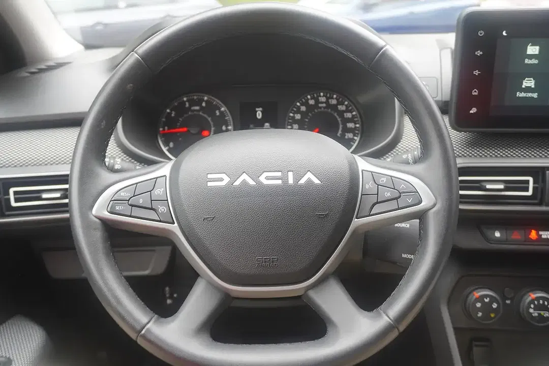 Dacia Sandero - Thumbnail 11
