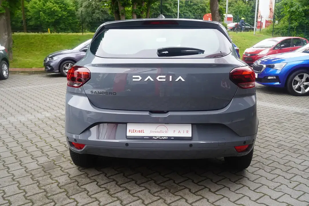 Dacia Sandero - Thumbnail 5