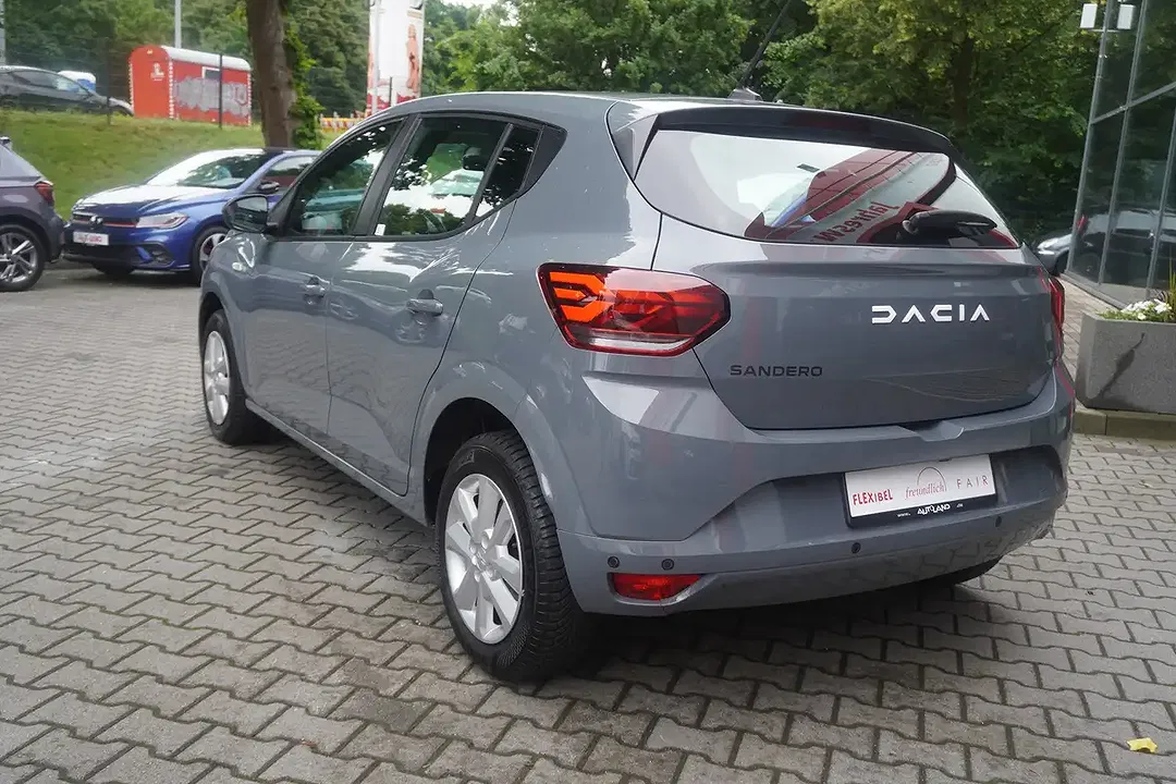 Dacia Sandero - Thumbnail 6