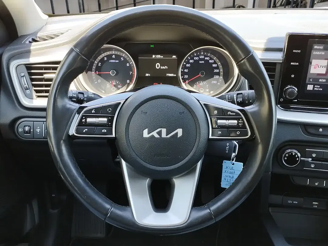 Kia XCeed - Thumbnail 11