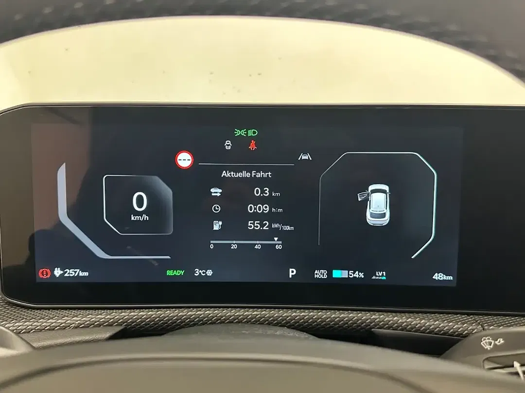 Kia EV6 - Thumbnail 10
