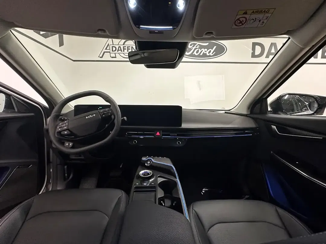 Kia EV6 - Thumbnail 14