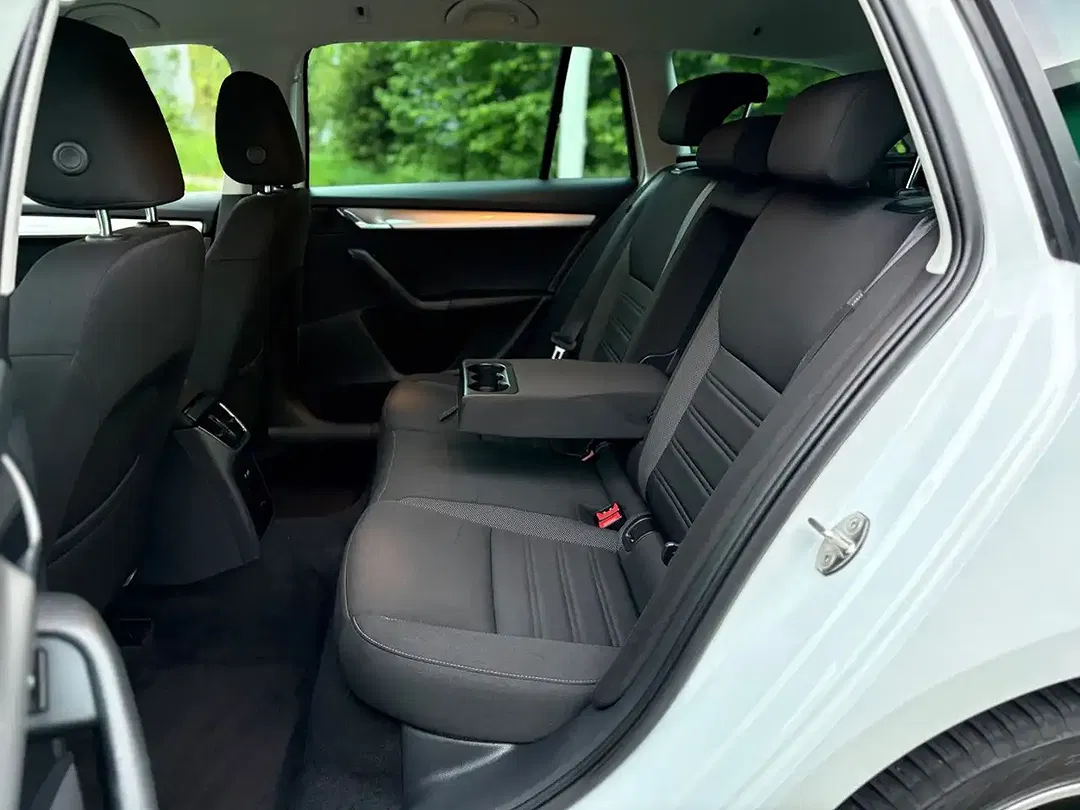 Skoda Octavia - Thumbnail 14