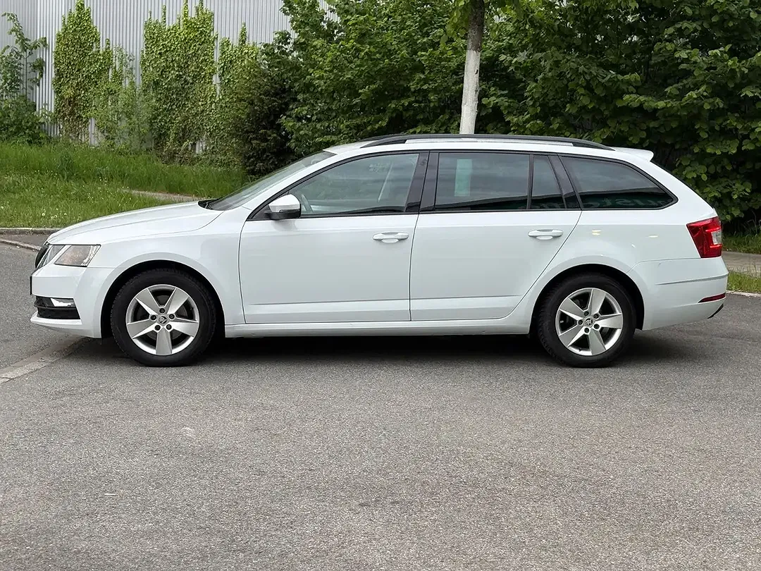 Skoda Octavia - Thumbnail 6