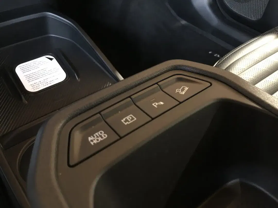 Kia EV4 - Thumbnail 14