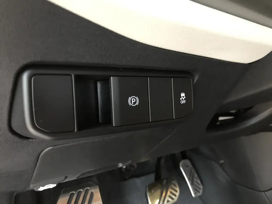 Kia EV4 - Thumbnail 15