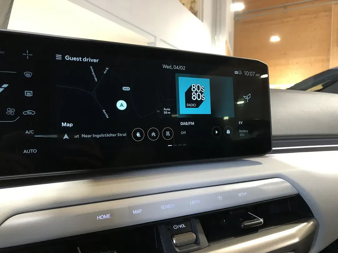 Kia EV4 - Thumbnail 9