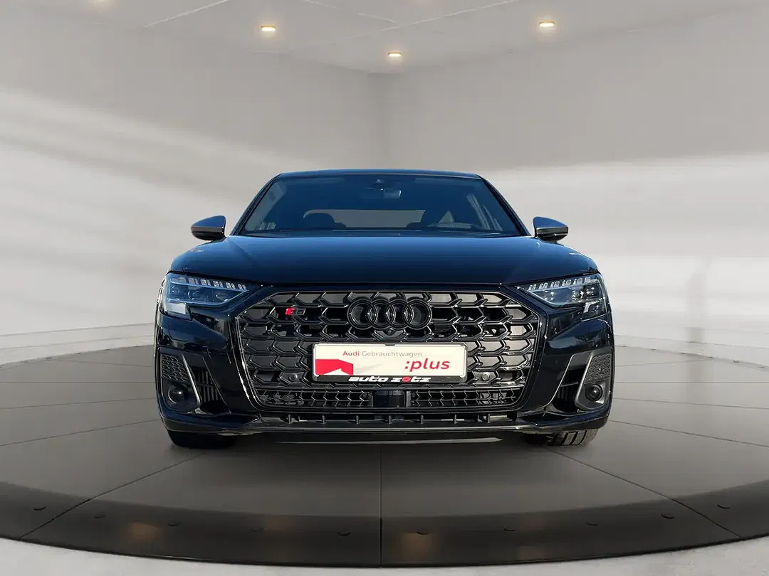 Audi S8 - Thumbnail 5