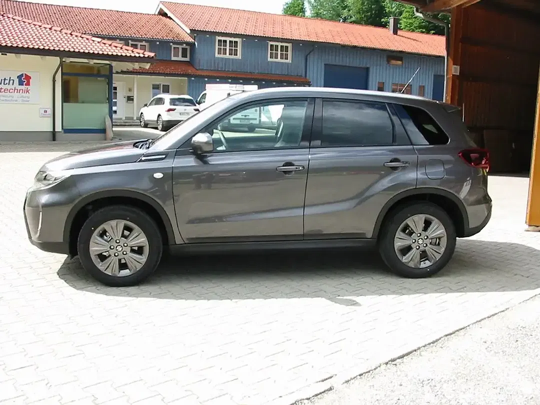 Suzuki Vitara - Thumbnail 16