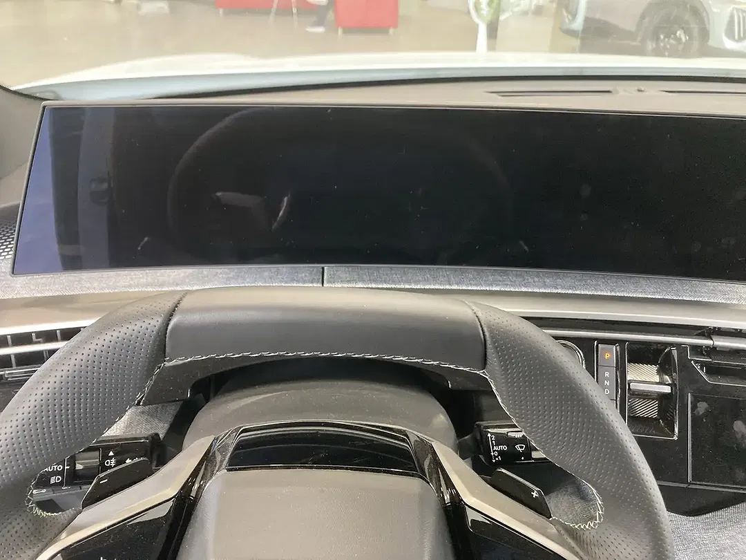 Peugeot 5008 - Thumbnail 8