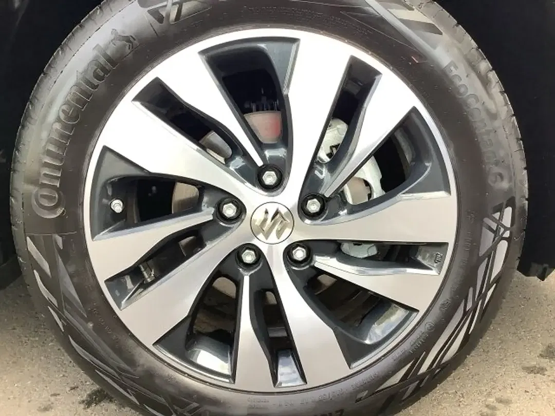 Suzuki SX4 S-Cross - Thumbnail 5