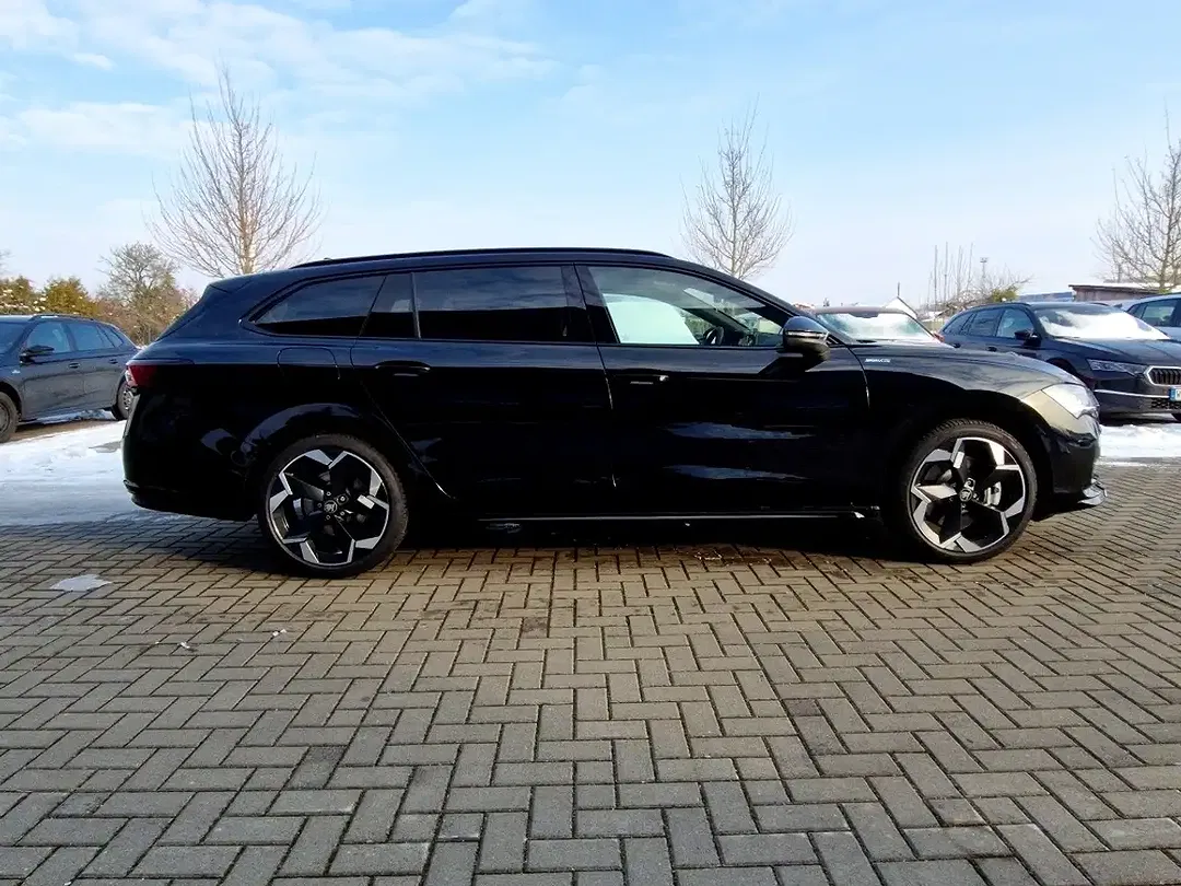 Skoda Superb - Thumbnail 6