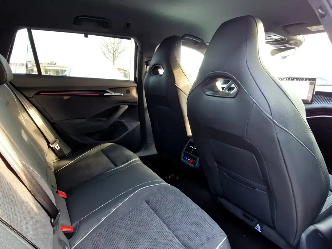 Skoda Superb - Thumbnail 9