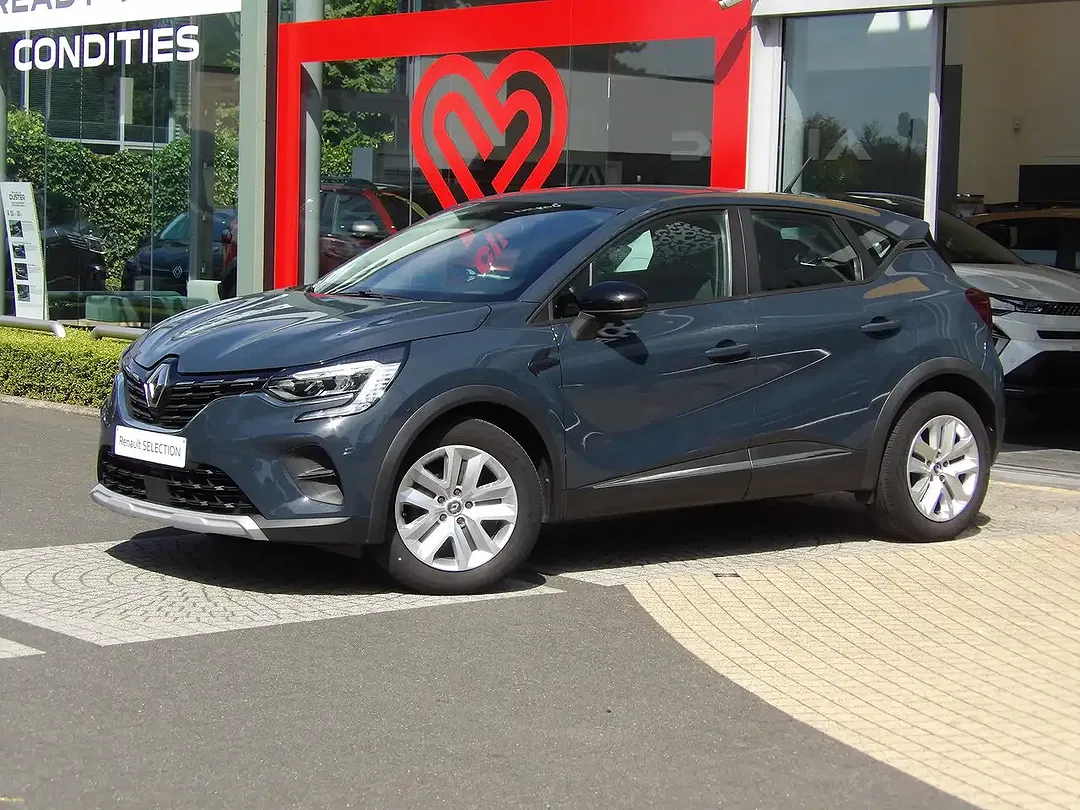 Renault Captur - Thumbnail 1