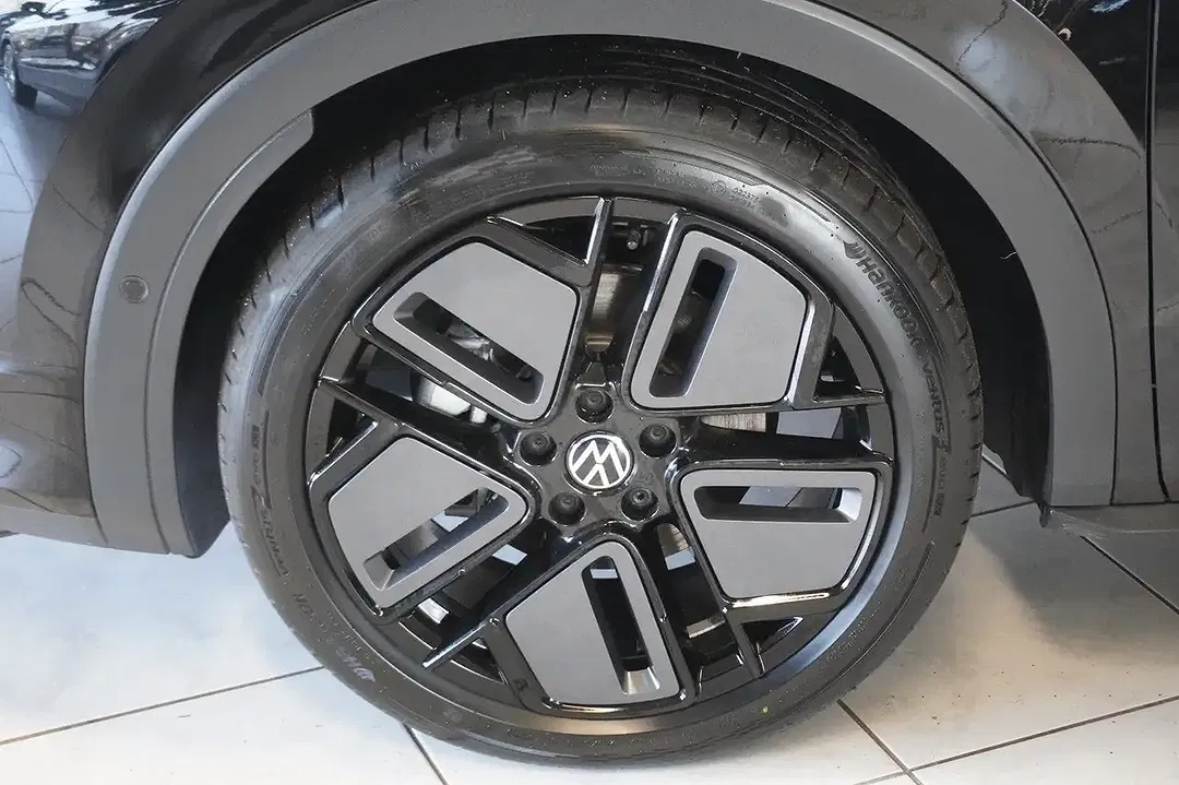 Volkswagen T-Roc - Thumbnail 20