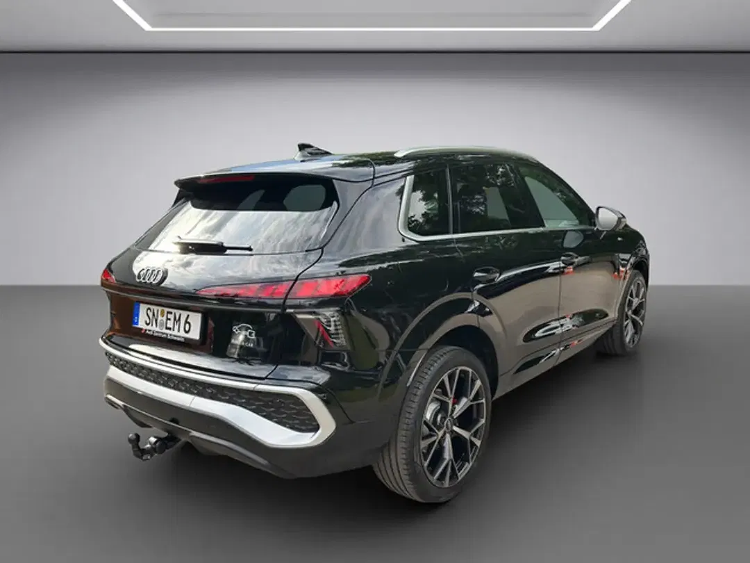 Audi Q3 - Thumbnail 6