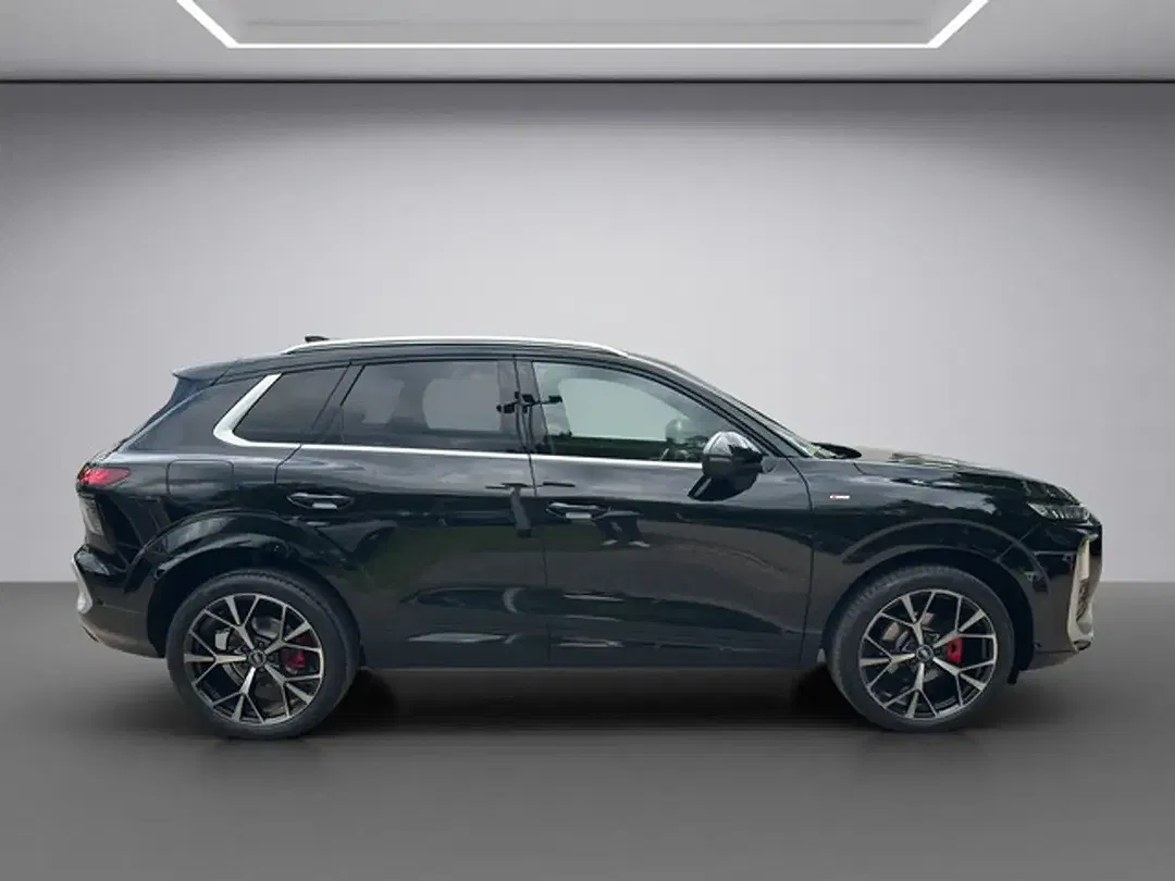 Audi Q3 - Thumbnail 7