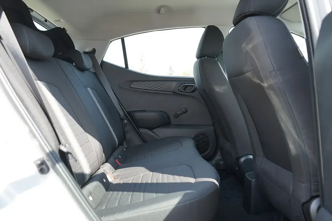 Hyundai i10 - Thumbnail 10