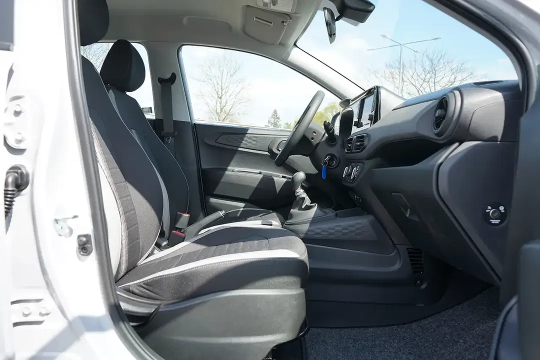 Hyundai i10 - Thumbnail 11