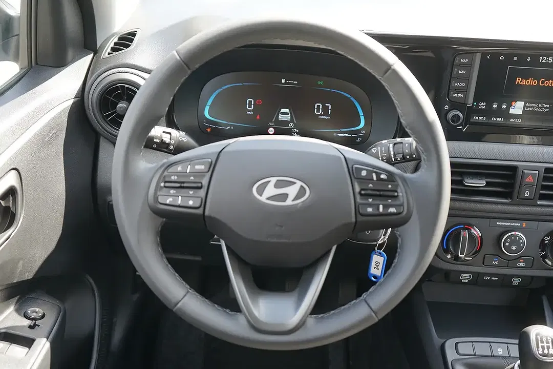Hyundai i10 - Thumbnail 14