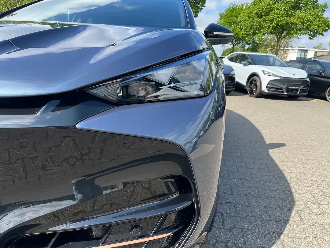 CUPRA Tavascan - Thumbnail 4